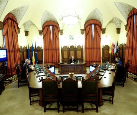 Parlamentul cere SRI să dezvăluie ce membri CSAT au fost MONITORIZAȚI. Totul a pornit de la un fost șef SPP