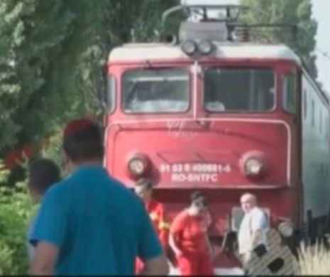 Grav accident feroviar pe ruta București Nord - Suceava. Trei persoane au murit