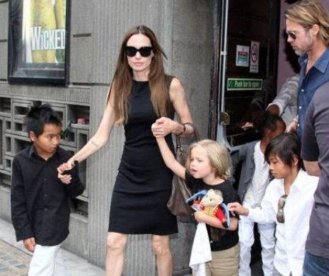 Angelia Jolie este LA PĂMÂNT! Actrița ar putea PIERDE cea mai importantă LUPTĂ. Ce se ÎNTÂMPLĂ cu COPIII ei?