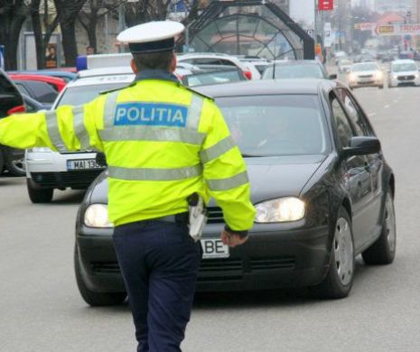 Parlament: Politiștilor le este interzis să stea la pândă cu radarele; șoferi prinși fără ITP nu vor mai rămâne fără talon