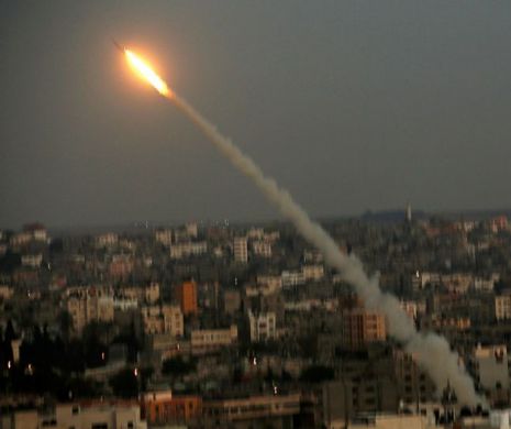 Potop de Foc! Armata israeliană a lovit peste 25 de ţinte din Fâşia Gaza