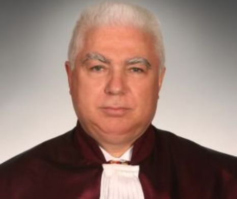 REACȚIE DE ULTIMĂ ORĂ a judecătorului CCR Petre Lăzăroiu. Cum SE APĂRĂ în fața lui Iohannis: „Hai să lămurim niște chestiuni”