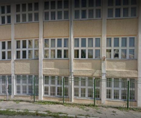 VIOLENȚE într-o școală prestigioasă din Tulcea. O femeie este cercetată penal după ce a lovit o profesoară şi un elev