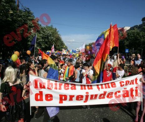 Adolescente din judeţele Moldovei sunt recrutate pentru a fi reeducate în spirit gay