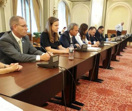 ANUNȚ-ȘOC în Parlament. Investitorii străini au anunțat că SE RETRAG din România