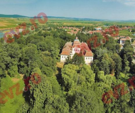 Castelul celor mai bogați maghiari și prima Bibliotecă publică, deschise turiștilor