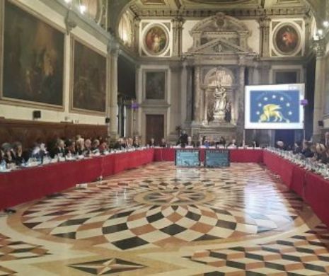 Comisia de la Veneția a decis: „Deciziile CCR sunt OBLIGATORII”