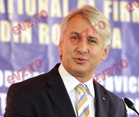 Ministrul Finanţelor solicită SUA eliminarea vizelor “măcar” pentru oamenii de afaceri din România
