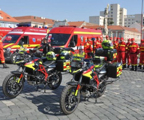 Paramedici SMURD pe motociclete