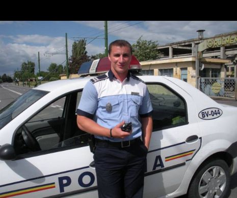 Polițistul Godină a luat la ÎNTREBĂRI  protestatarii inconştienţi care BLOCHEAZĂ traficul