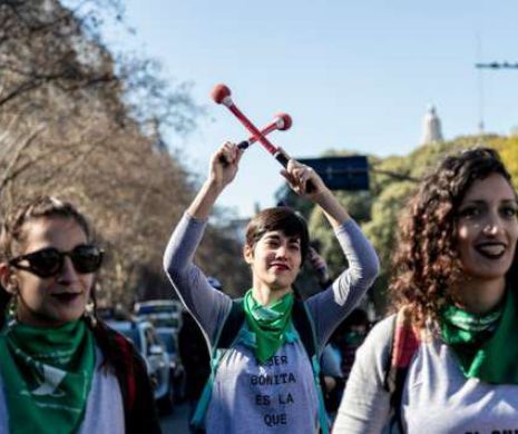 Argentina, REVOLUŢIA femeilor: Dezbatere ISTORICĂ în Senat pentru LEGALIZAREA AVORTULUI