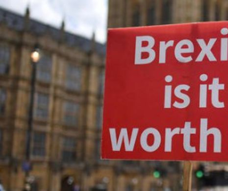 Efectul „Brexit”: Companiile britanice CRESC SALARIILE pentru a ATRAGE europeni