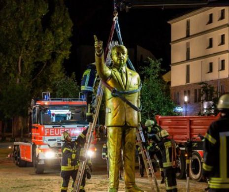 Statuia „Golden Erdogan”  înaltă de 4 metri,  EXPUSĂ într-un oraş din Germania, provoacă CONTROVERSE