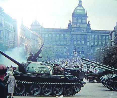 Un serial despre invadarea României în 1968 (Ep.4). Cum a căzut Ion Cristoiu în capcana manipulării că România a pornit lupta cu rușii
