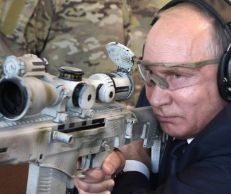 Imagini cu Vladimir Putin aşa cum nu l-aţi mai văzut: În postură de LUNETIST. VIDEO în articol