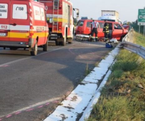 Microbuz românesc, accident în Slovacia. Ambasada urmărește îndeaproape cazul