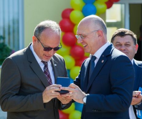 Premierul Republicii Moldova a vorbit despre Unire cu Ambasadorul României