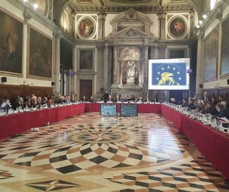 România va fi „VIZITATĂ” de Comisia de la Veneția. Motivul, soluționearea unui SUBIECT FIERBINTE. ALERTĂ în politica românească