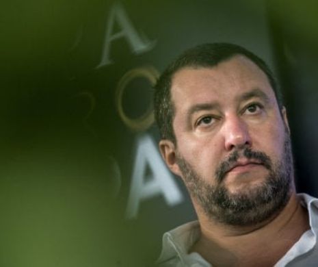 Salvini a dat un DECRET  „pe repede înainte ” care va scoate din minţi Uniunea Europeană: Deportarea migranţilor se va face pe loc. Ce planuri are cu ROMII din Italia
