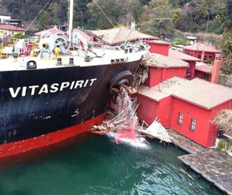 Turcia impune noi reglementări pentru navele care tranzitează prin Bosfor și Dardanele