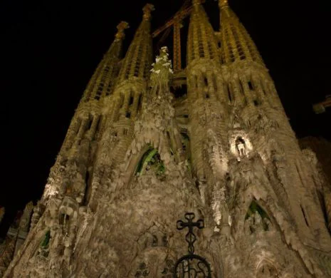 Catedrala Sagrada Familia din Barcelona a fost amendată de municipalitate cu 36 de milioane de euro. Motivul : lipsa autorizaţiei de construcţie