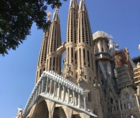Cel mai cunoscut monument din Barcelona, ridicat fără autorizație de construcție. Despre ce catedrală e vorba