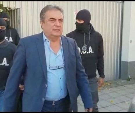 Colonelul medic care s-a îmbogățit pensionând contra ȘPAGĂ colegii, a fost arestat pentru 30 de zile
