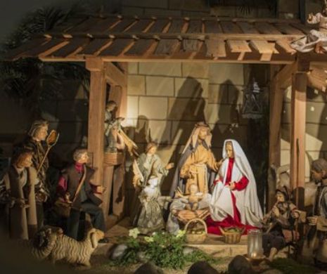 Corectitudine politică în ŞCOLILE americane: COLINDELE de Crăciun despre Iisus  vor fi INTERZISE