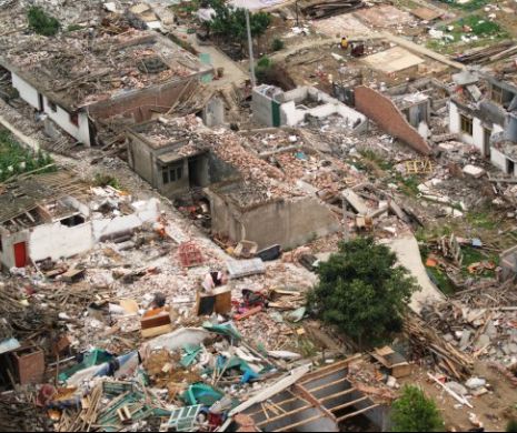 Miracol în Indonezia. Salvatorii au scos de sub ruinele a două şcoli 31 de copii. toţi sunt în viaţă