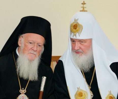 SCHISMĂ în Ortodoxie: Constantinopolul recunoaște INDEPENDENȚA Bisericii Ucrainei. Rusia amenință cu REVOLTE ale credincioșilor