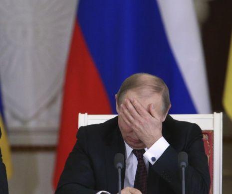 Situație stânjenitoare pentru Putin. O secțiune a a podului ”Crimeei” a căzut în mare în timpul montajului