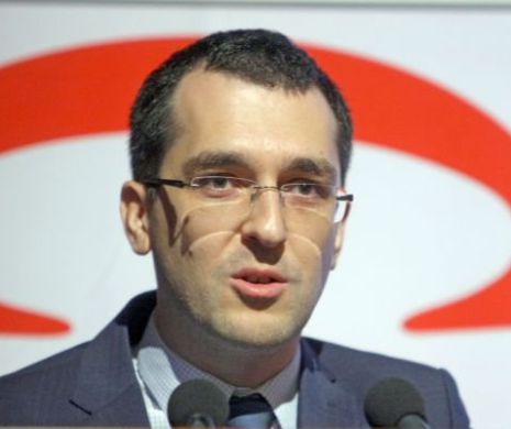 Un profesor de la ASE îl acuză pe Vlad Voiculescu de legături cu fosta Securitate