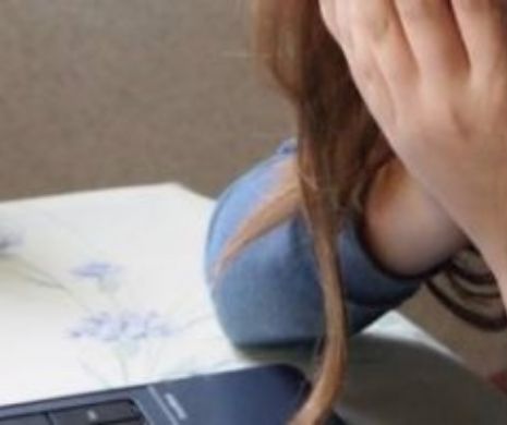 A obligat o fetiţă de 12 ani să-i trimită fotografii intime. Cum o ŞANTAJA românul pe minoră