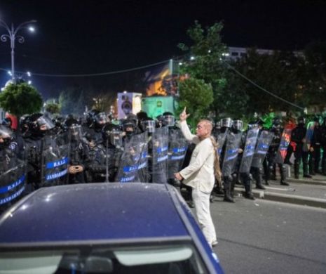 Fantoma albă de la protestul diasporei SE PENSIONEAZĂ! Ce se va întâmpla cu FANTOMA ALBĂ