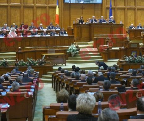 Parlamentarii celebrează Centenarul doar în zi de lucru. Grăbiți să ajungă acasă, l-au scos pe Iohannis din ședința solemnă