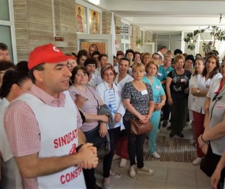 PROTEST SANITAS Constanța pentru “INECHITĂȚI GRAVE” la acordarea vaucherelor de vacanță