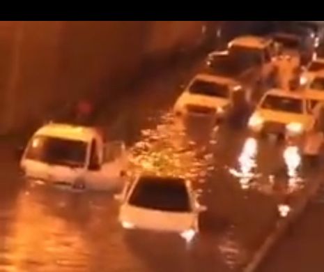VIDEO DRAMATIC. Mașini rămase CAPTIVE într-un tunel rutier. Zeci de morți, orașe ecavuate în întregime
