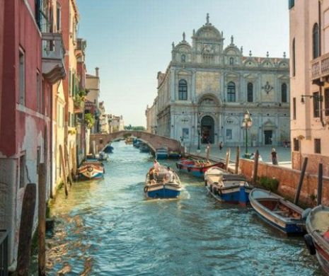 Atenţie turişti! Noi reguli pentru 2019:  Vizitatorii vor plăti 10 euro la intrarea în Veneţia