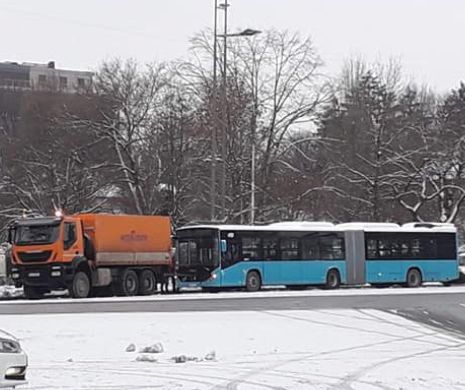 Autobuzele „GABRIELA FIREA”, încă un RATEU de zile mari! Zeci de persoane EVACUATE