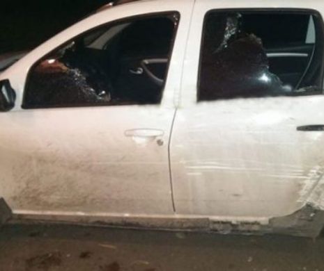 Interlopii care au distrus mașina Poliției de Frontieră și-au scos certificate de la IML, spunând că au fost bătuți de oamenii legii