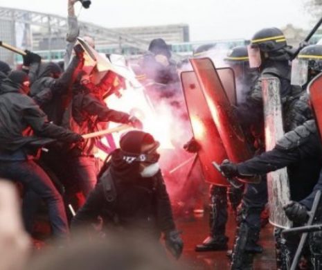 Manipulare! Cine a provocat protestele violente din Franța