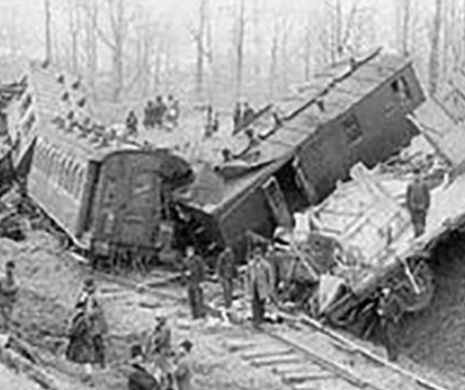 Tren RĂMAS FĂRĂ FRÂNE, peste 1000 de MORȚI. Povestea celei mai mari catastrofe feroviare din România. Misterul frânelor și greșeala fatală a unui pasager