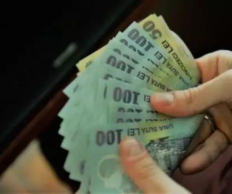 ULUITOR! S-a anunțat creșterea salariilor, începând de luna viitoare! Românii vor avea mai mulți bani pe ștatul de plată. Iată care este suma cu care se majorează plata PE ORĂ!