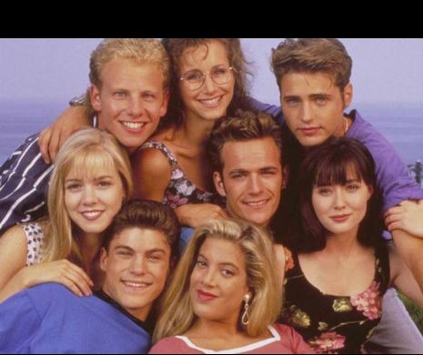 Vestea zilei pentru fanii serialului TV Beverly Hills 90210! Se ÎNTOARCE cu distribuţia ORIGINALĂ