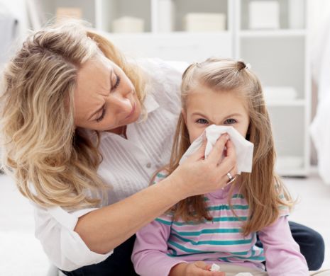 Viroze respiratorii şi răceli de sezon la copii. Sfaturi UTILE care îi pot salva