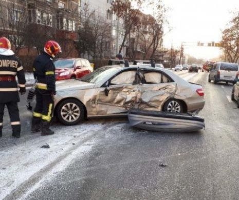 Accident grav, vineri dimineața. Cinci persoane la spital