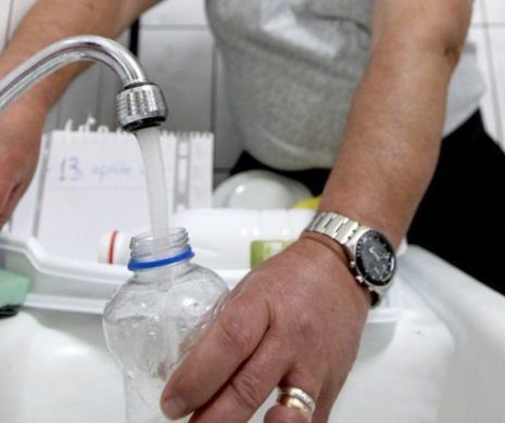 ALERTĂ. Ministerul Sănătăţii: Apa din reţeaua publică nu este bună pentru băut. Cei mai afectați sunt cei din sectoarele 5 și 6. Care este riscul