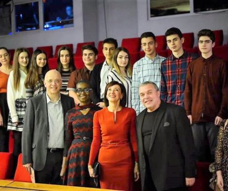 Carmen Iohannis, weekend cu elevii. Gestul de ultimă oră al soției președintelui României