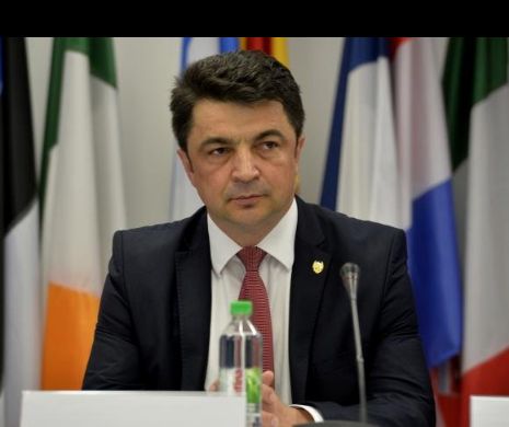 Ministrul Culturii, Daniel Breaz iritat de ziua Culturii Naţionale. „Suntem la o oră de română?”