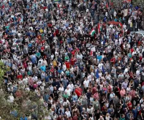 Proteste URIAŞE în Ungaria. Mii de oameni au ieşit în stradă. „Ne-a ajuns”